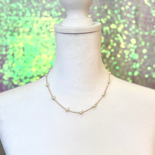 Gold Chain & Pearls Necklace