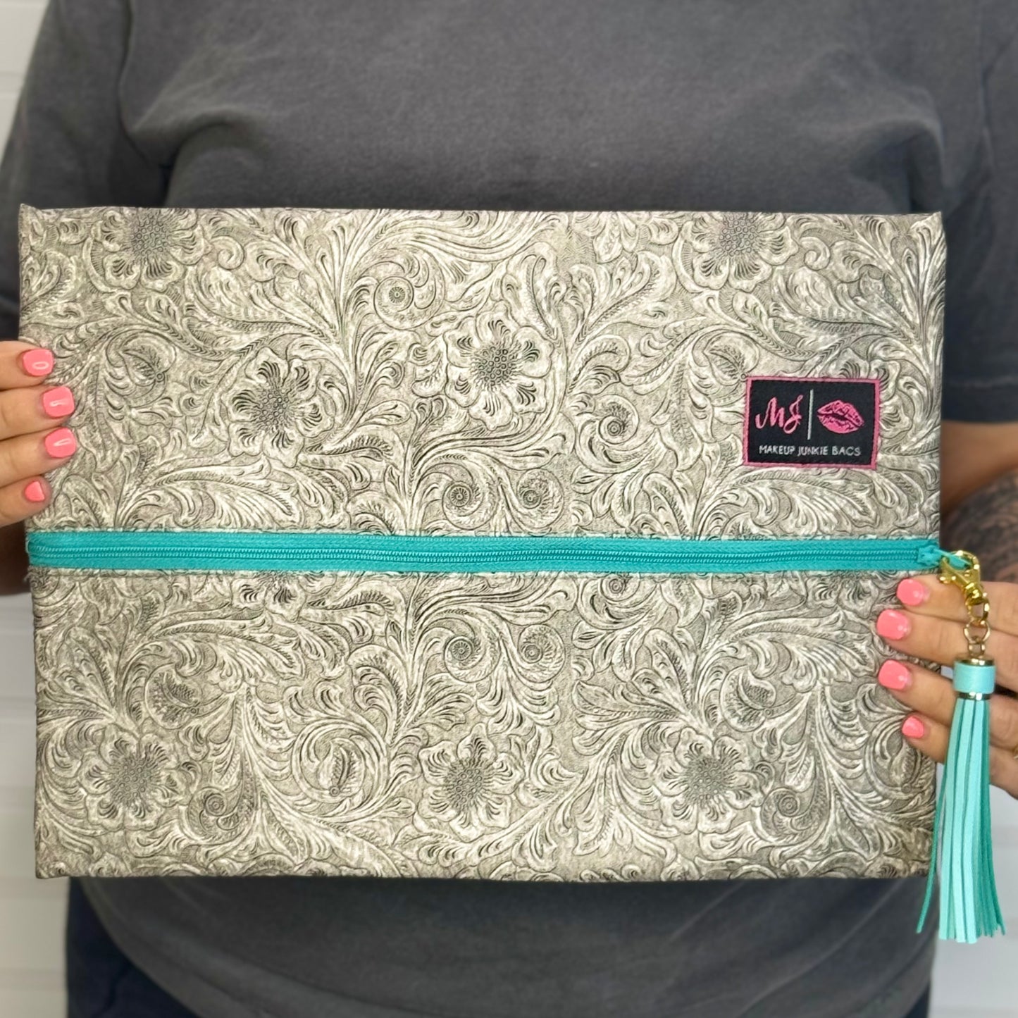 Southern Charm ~ Teal Zipper